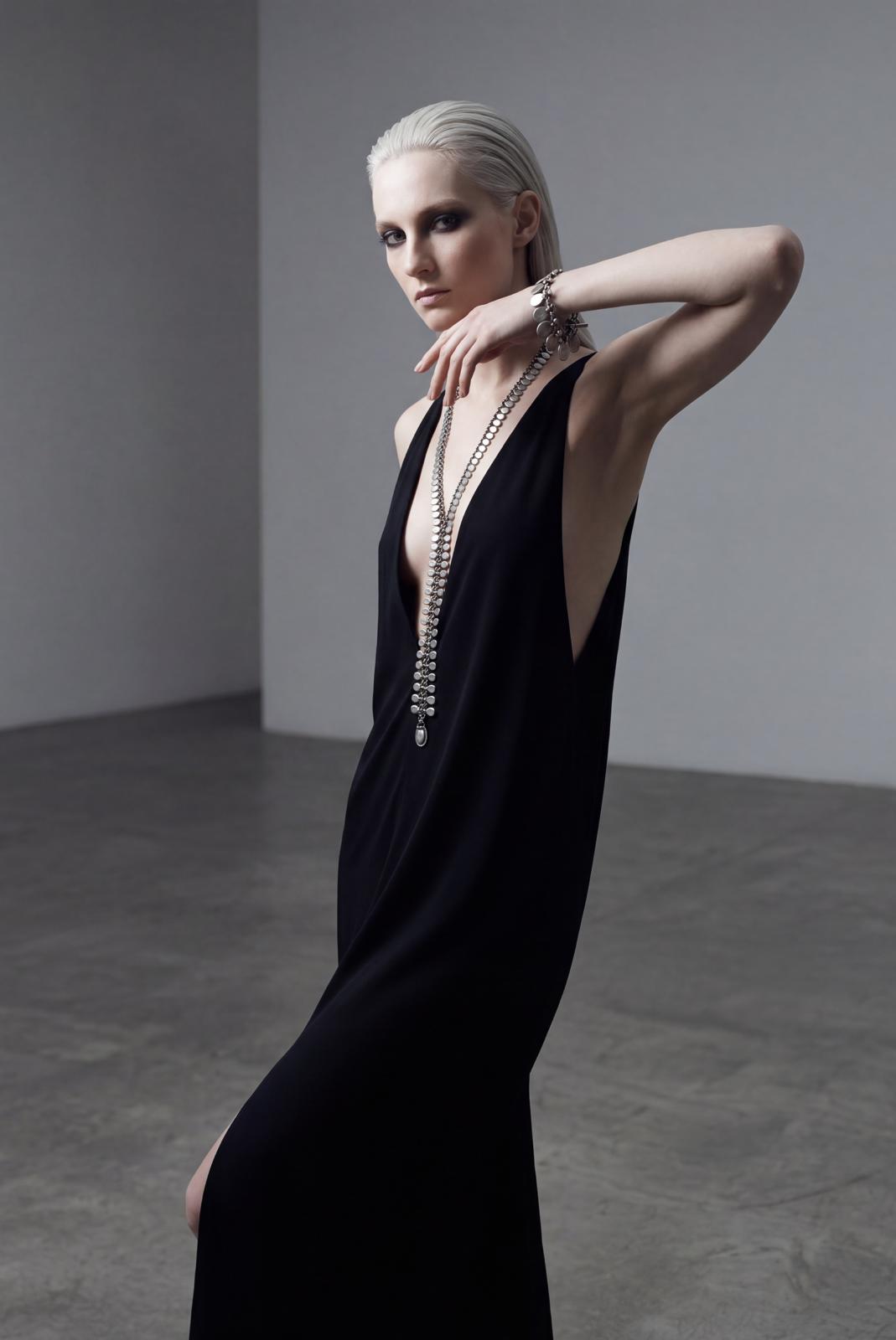 NORA Moonflow Necklace - Image 2